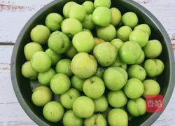 开胃李子的做法图解1
