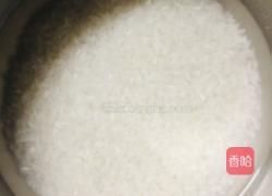 玉米白菜粥的做法图解3