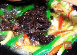 豆豉炒莴笋的做法图解4