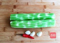 酸辣莴笋丝的做法图解1