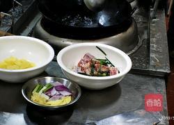 瑞士焗骨排的做法图解1