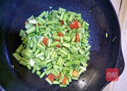 菜梗炒鸭肠的做法图解5