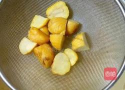 板栗香菇鸡焖饭的做法图解3