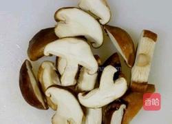 板栗香菇鸡焖饭的做法图解4