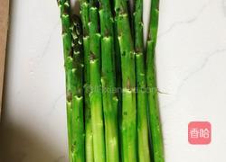 芦笋炒肉的做法图解1