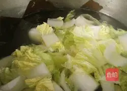 Illustration of making cabbage and kelp dumpling soup 10