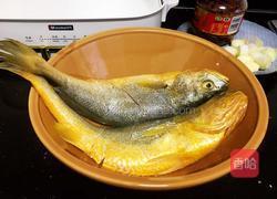 香辣醬燜黃魚的做法圖解3