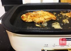 柠香黑胡椒煎鸡胸的做法图解6