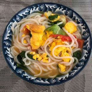 西红柿鸡蛋米线
