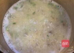 海参小米粥的做法图解6