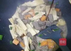 牛肉腐竹煲的做法图解15