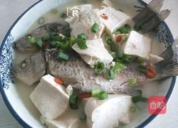 鲫鱼炖豆腐的做法图解10