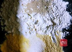 奶香玉米面贴饼子(粗粮）的做法图解2