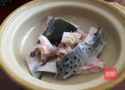 鱼头豆泡汤的做法图解2