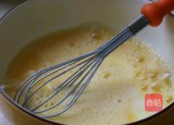 桃胶鸡蛋羹的做法图解2