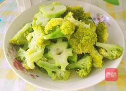 土豆地瓜炒西兰花的做法图解4
