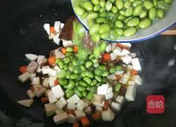 蘑菇茭白炒毛豆的做法图解6