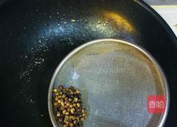 锅仔小鲫鱼的做法图解8