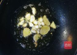 锅仔小鲫鱼的做法图解9