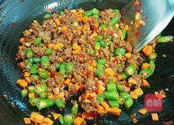 自制牛肉杂酱长寿面的做法图解11