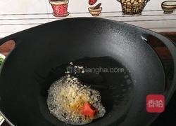 紫苏炒花甲的做法图解2