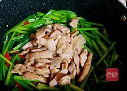 芹菜炒肉丝的做法图解16