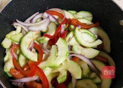 清炒西葫芦#夏日清爽轻食菜#的做法图解14