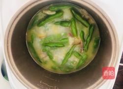 四季豆腊肉焖饭的做法图解3