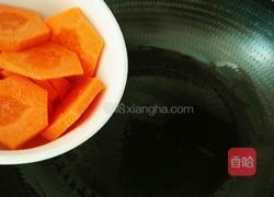 胡萝卜炒芥菜的做法图解4