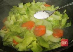 胡萝卜炒芥菜的做法图解9