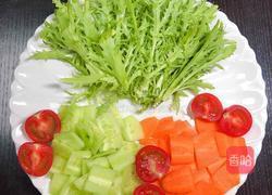 多彩意面蔬菜沙拉 #夏日清爽轻食菜# 的做法图解4