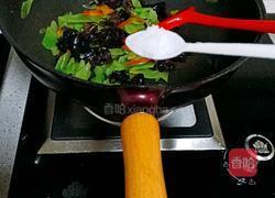 黑木耳胡萝卜炒莴笋的做法图解6