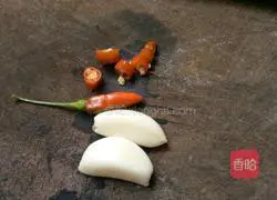 Illustration of how to make cold folded folded root as a light summer meal 4