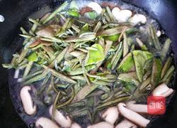 虾滑莼菜汤的做法图解6