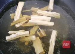 腐竹拌茼蒿的做法图解7