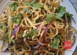 凉拌洋葱豆腐皮的做法图解5