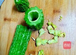 香蕉苦瓜卷的做法图解2