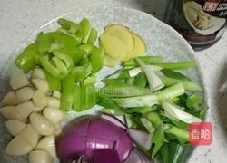 麻辣龙虾尾的做法图解3