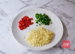 蒜蓉粉丝蒸扇贝的做法图解4