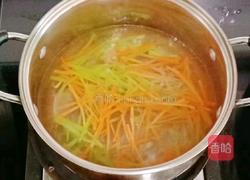 虾仁时蔬鸡蛋饼 (宝宝辅食）的做法图解6