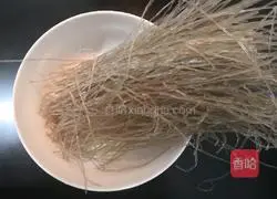 Illustration of how to make cold vermicelli 2