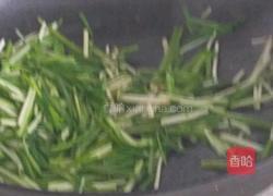 蒜苗炒鸡蛋的做法图解7
