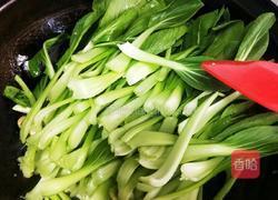 白玉菇炒青菜的做法图解7