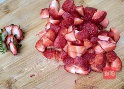 草莓奥利奥盆栽的做法图解3