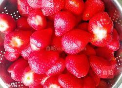 草莓酱的诱惑的做法图解2