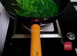 Illustration of how to make white chrysanthemum 2