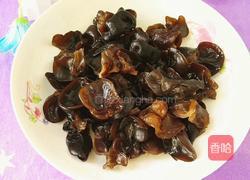 土豆黄瓜炒木耳的做法图解4