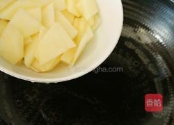 土豆黄瓜炒木耳的做法图解6