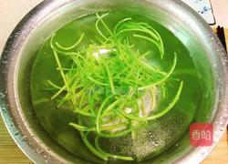 金枪鱼拌茼蒿杆的做法图解7