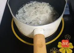 金针菇拌莴笋的做法图解4